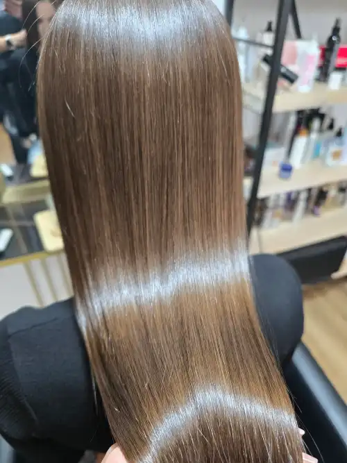 Botoks włosów - Regeneracja włosów Warszawa: odbudowa włosów i pielęgnacja