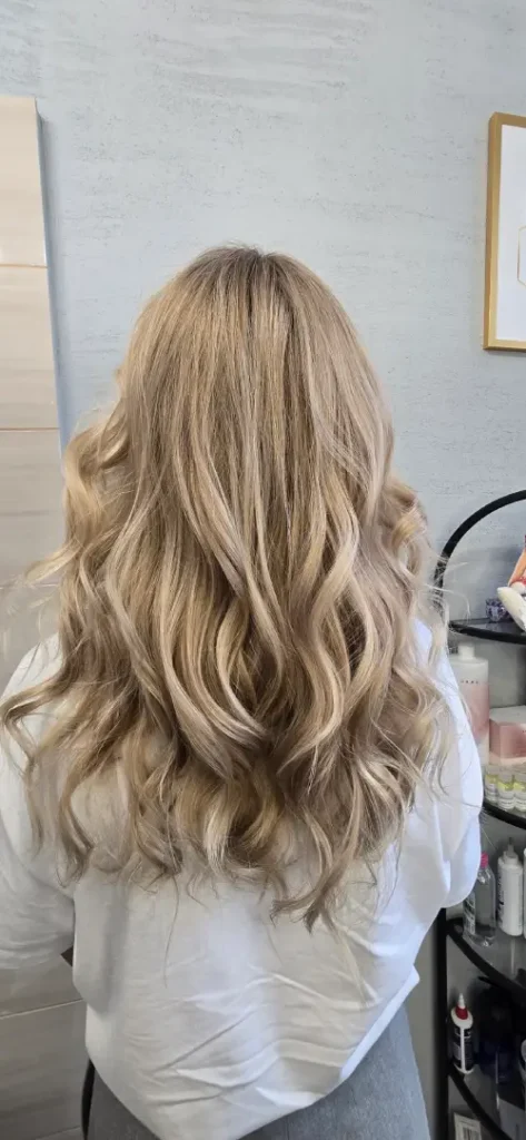 Koloryzacja włosów Airtouch