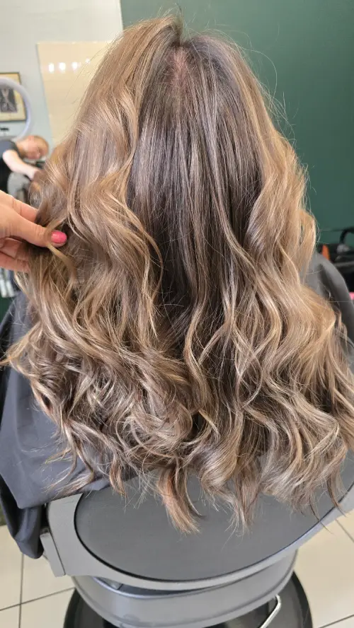 Koloryzacja włosów Airtouch